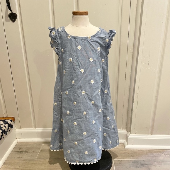 Daisy Chambray Flutter Sleeve Dress size 6